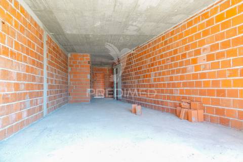Apartamento em construção tipologia t2 em condomínio fechado