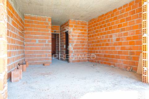 Apartamento em construção tipologia t2 em condomínio fechado