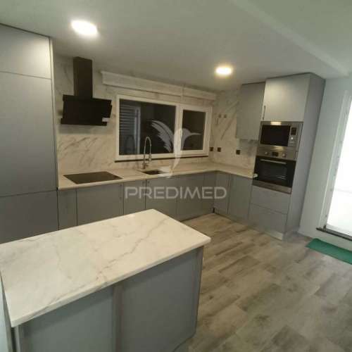 Moradia geminada t3 com piscina  fernão ferro