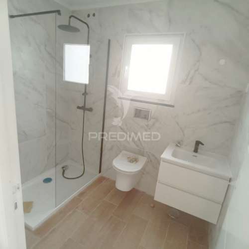 Moradia geminada t3 com piscina  fernão ferro