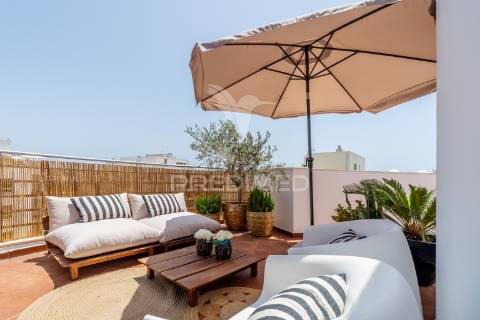 Penthouse de luxo à venda na praia da rocha