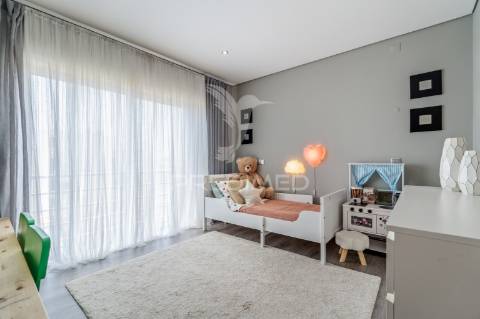 Penthouse de luxo à venda na praia da rocha
