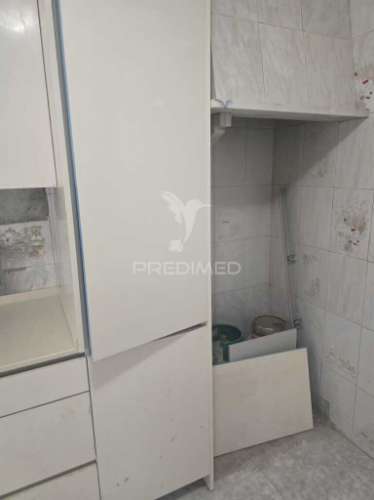 Moradia t3 renovada em mem martins