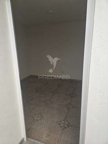 Moradia t3 renovada em mem martins