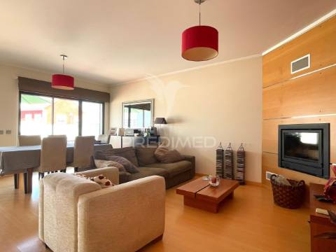 Moradia t3 - arrendamento (empresas)