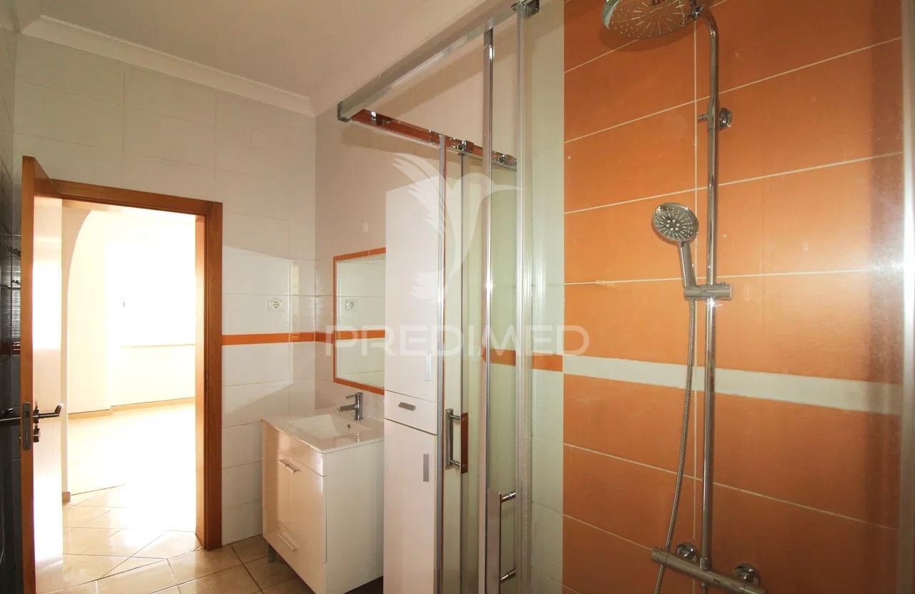 Apartamento t2 renovado centro barreiro