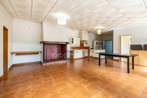 Moradia em cela, alcobaça, para arrendar