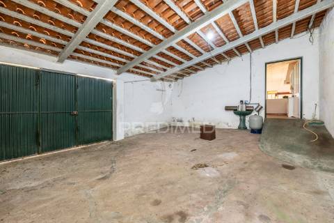 Moradia em cela, alcobaça, para arrendar