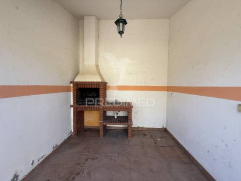 Moradia t3 térrea com garagem e terreno – marinhais, salvaterra de magos