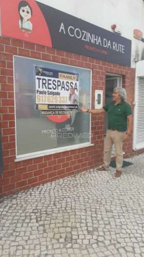 »»»» trespasse de take-away / restauração «««« ( loja de 40,15m2 e garagem nas traseiras de 24,70m2 ) localização: são simão - brejos de azeitão - setúbal
