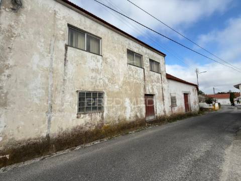 Armazém para venda em são jorge – porto de mós