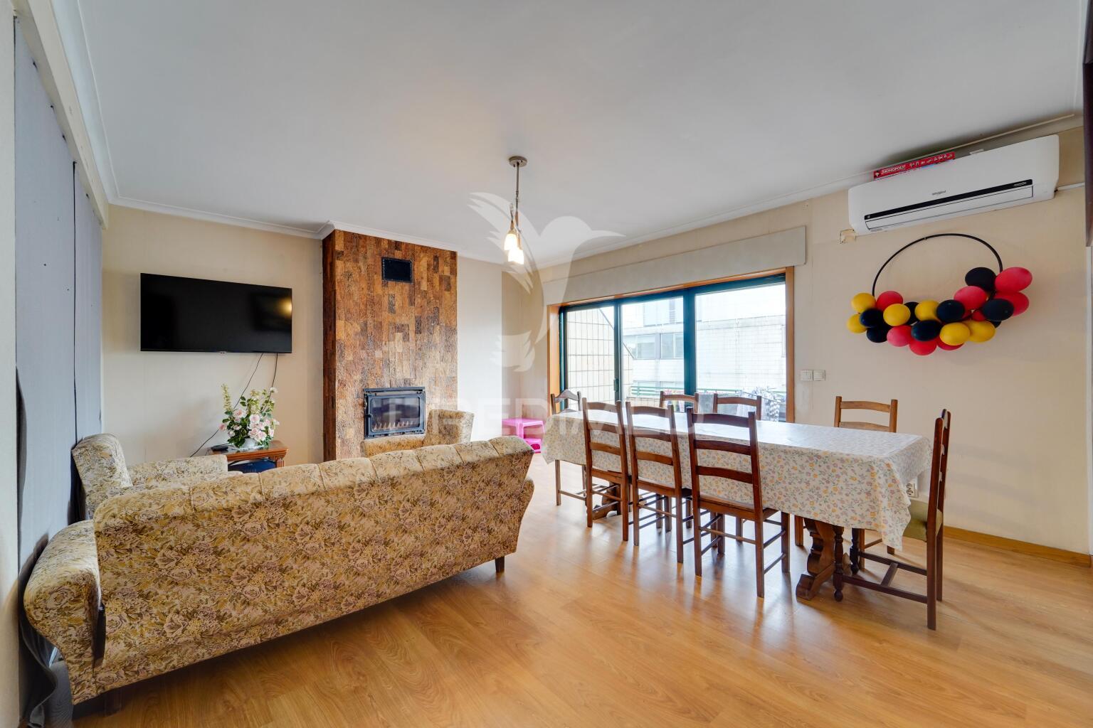 Duplex t4 com terraços no centro de paços de ferreira