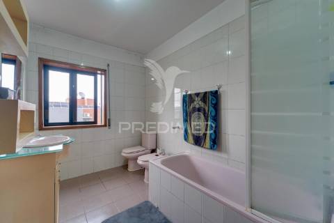 Duplex t4 com terraços no centro de paços de ferreira