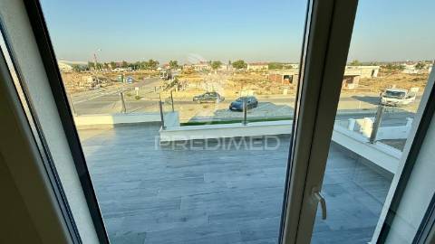 Moradia isolada t4 com piscina _ azeitão