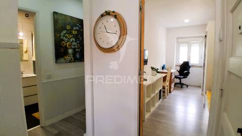 Apartamento t2+1 totalmente remodelado e mobilado, pronto a habitar!