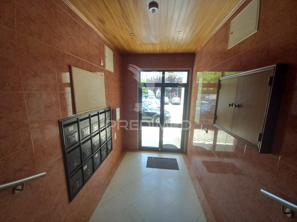 Apartamento t2 remodelado na castanheira do ribatejo