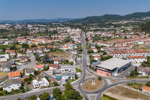 Moradia individual t3 - centro de amares (renovada)