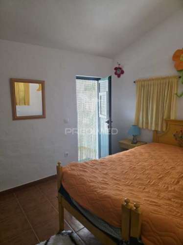 Casinha de aldeia  t1 - 75.000.00 euros