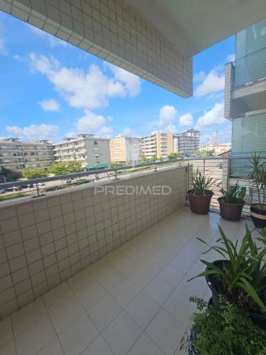 Apartamento t3 alameda