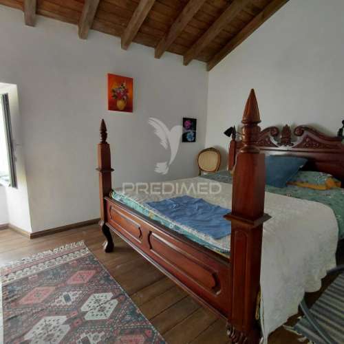 Moradia t4 com jardim em marvão