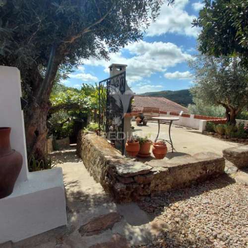 Moradia t4 com jardim em marvão