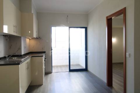 Apartamento t0+1 renovado junto à praia da rocha