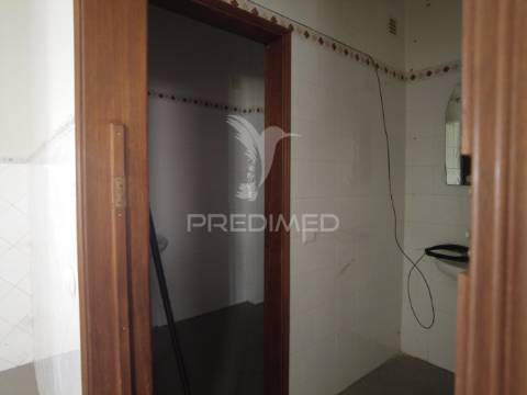 Espaço comercial estratégico em olhão