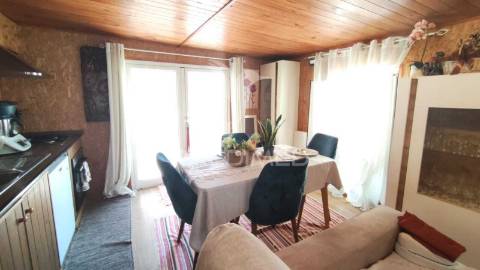 Residencial t3 com alpendre ,quinta do anjo.