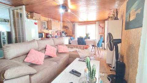 Residencial t3 com alpendre ,quinta do anjo.