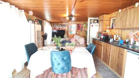 Residencial t3 com alpendre ,quinta do anjo.