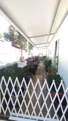 Residencial t3 com alpendre ,quinta do anjo.