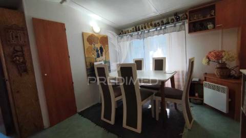 Residencial t3 com alpendre ,quinta do anjo.