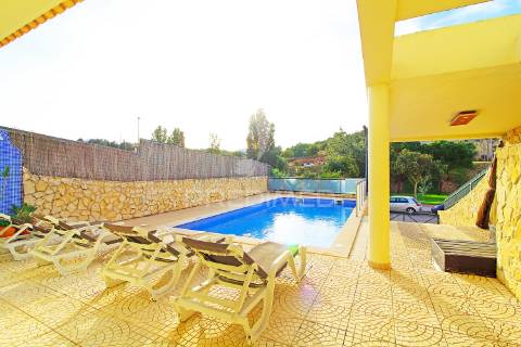 Moradia com piscina aquecida em albufeira - caliços
