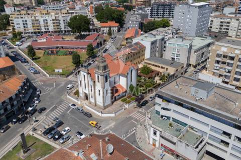 Loja no centro de barcelos