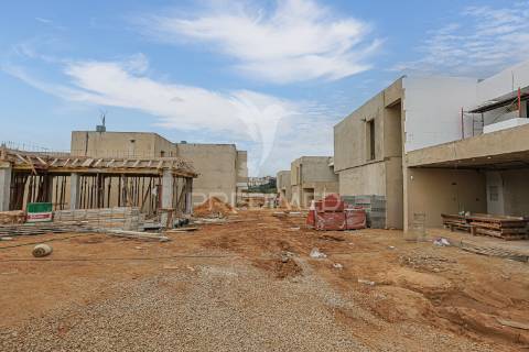 Condomínio das amálias  - moradia independente t5 com piscina privada