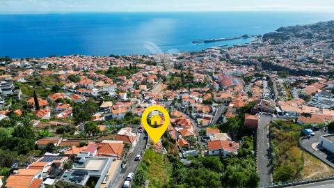 Moradia t2 em ruína, no funchal - ilha da madeira