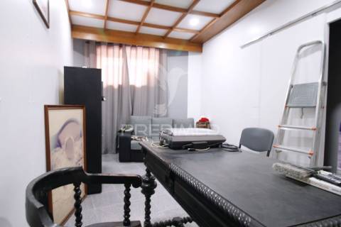 Loja queluz junto da nova loja do cidadão