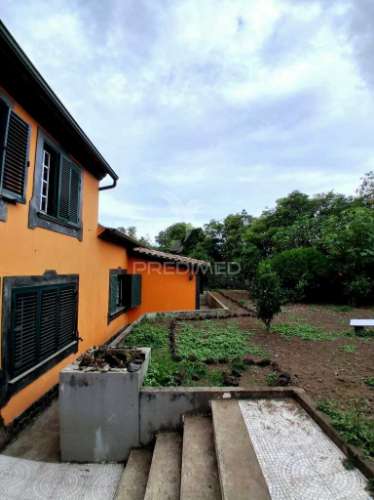 Casa t4 pronta a entrar | são pedro | angra do heroísmo