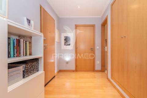 Apartamento t2 semi-novo . fidalguinhos- barreiro