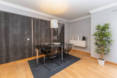 Apartamento t2 semi-novo . fidalguinhos- barreiro