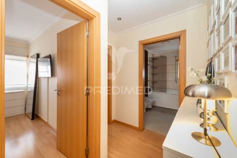 Apartamento t2 semi-novo . fidalguinhos- barreiro