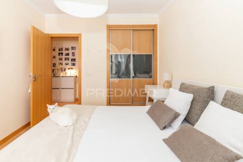 Apartamento t2 semi-novo . fidalguinhos- barreiro