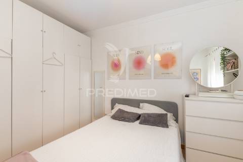 Apartamento t2 semi-novo . fidalguinhos- barreiro