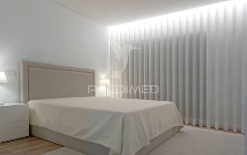 Lote para construção de moradia em banda em merelim s. pedro, braga
