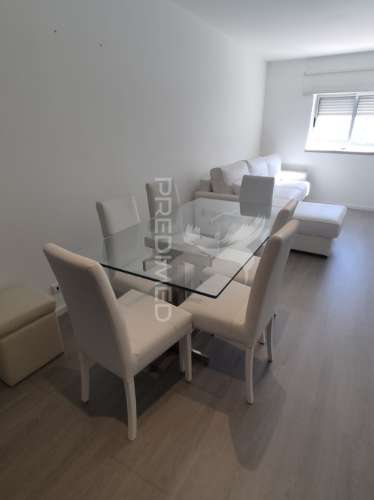 Apartamento t1 para arrendamento em fátima
