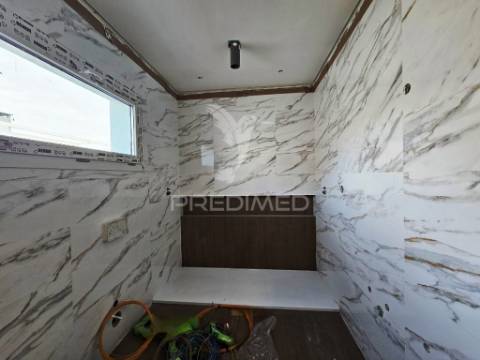 Moradia isolada t4, c/piscina e box, em oleiros - azeitão
