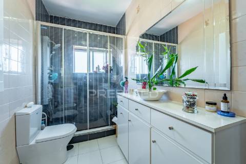 Apartamento t3 – candal (junto à estação de metro “rotunda”) – vn gaia