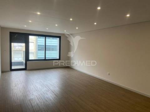 Vende-se t3 novo boavista