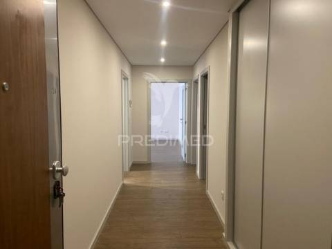 Vende-se t3 novo boavista
