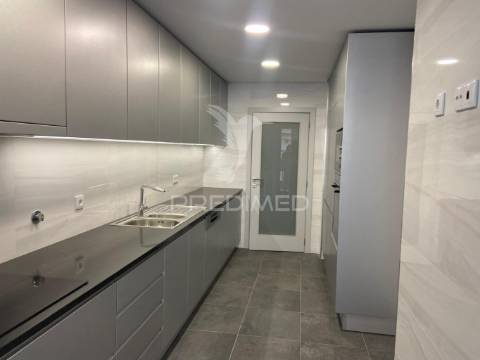 Vende-se t3 novo boavista